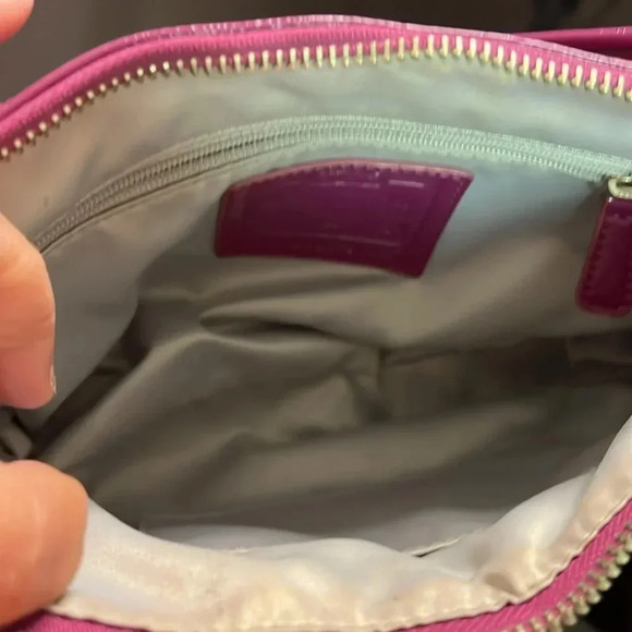 Coach Poppy magenta patent leather purse and wallet combo - Picture 8 of 16